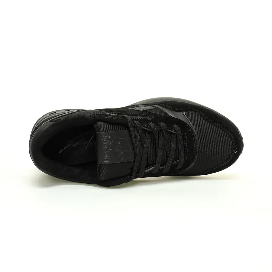 Reebok Ers World Low Top Retro Sneaker in Black