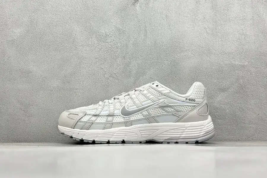 Nike P 6000 Vintage Style Low Top Sneakers