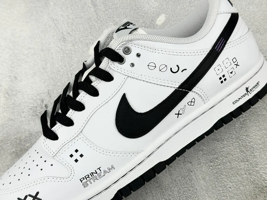 Nike Dunk印花集 白黑色