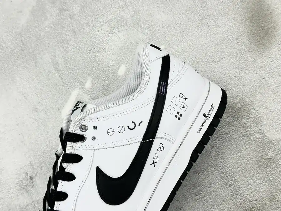 Nike Dunk印花集 白黑色