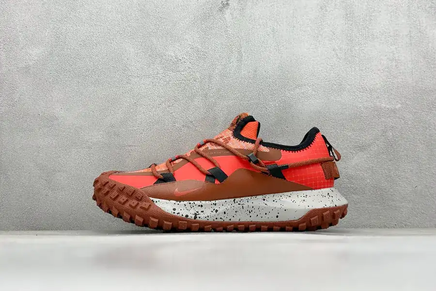 ACG Mountain Low GTX SE Retro Outdoor Hiking Shoes
