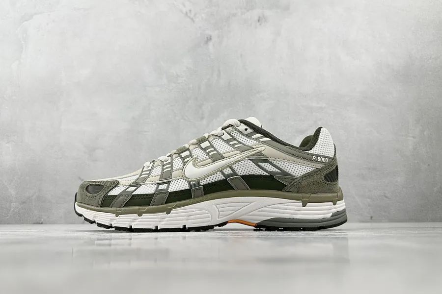 Nike Phantom Light Army Green