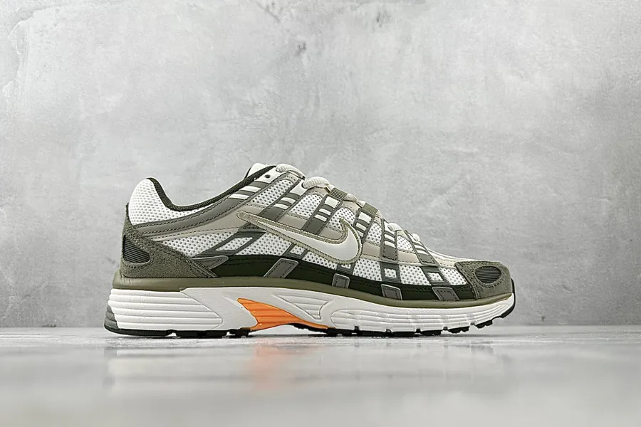 Nike Phantom Light Army Green