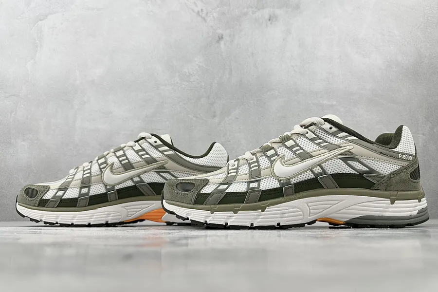 Nike Phantom Light Army Green
