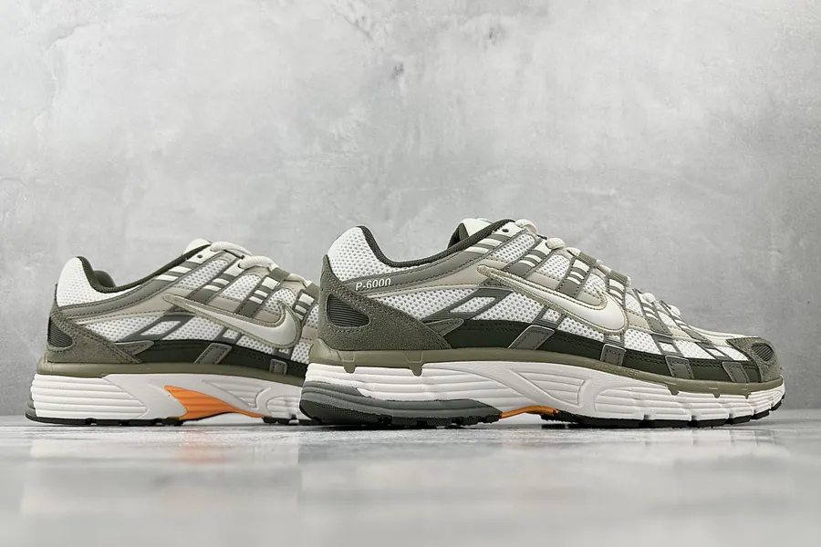 Nike Phantom Light Army Green