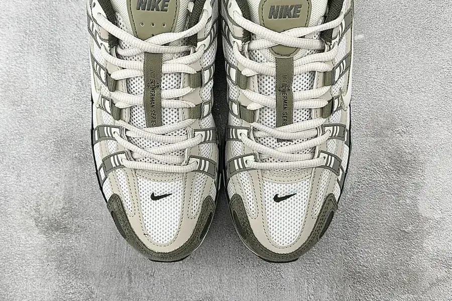 Nike Phantom Light Army Green