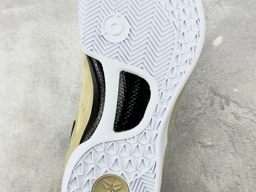 Nike Kobe 8 Protro TB in Yellow