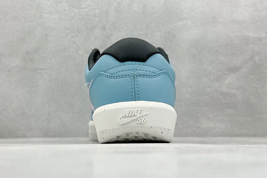 Nike SB Force 58 Slide Board Shoes with Traditional Basketball Style