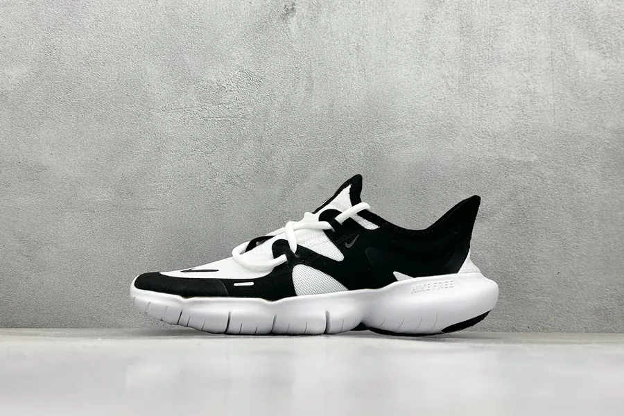Nike Free RN 5.0 Lightweight Running Shoes with Original Design