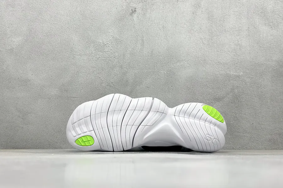 Nike Free RN 5.0 Lightweight Running Shoes with Original Design
