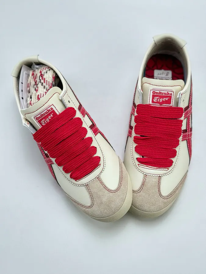 Onitsuka Tiger Mexico 66® Paraty Classic Training Shoe