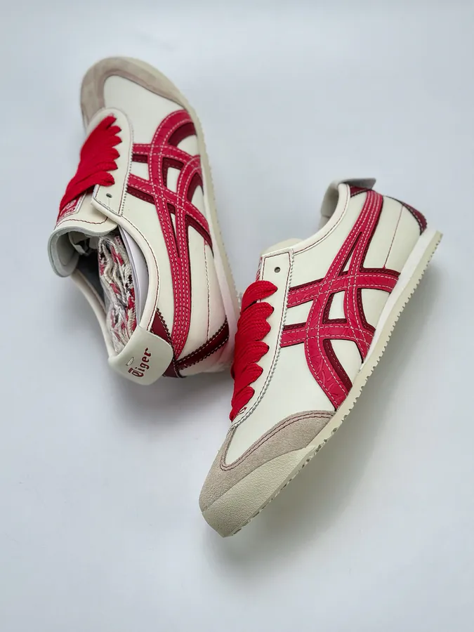 Onitsuka Tiger Mexico 66® Paraty Classic Training Shoe