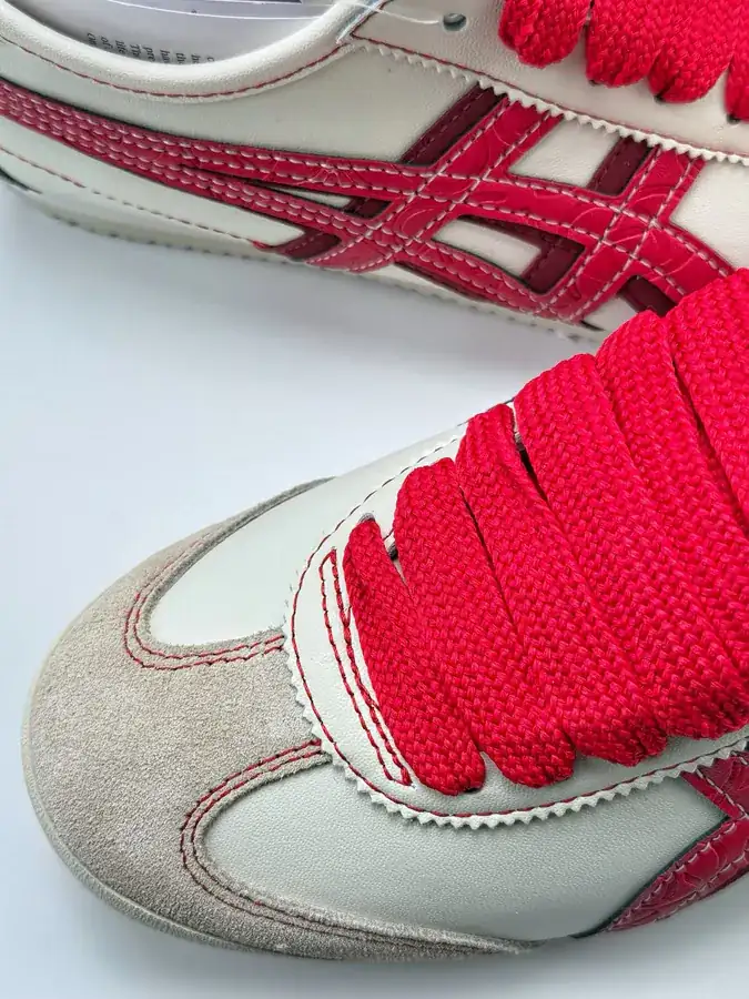 Onitsuka Tiger Mexico 66® Paraty Classic Training Shoe