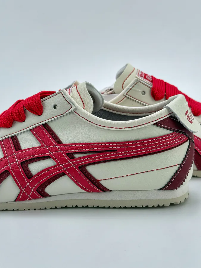 Onitsuka Tiger Mexico 66® Paraty Classic Training Shoe