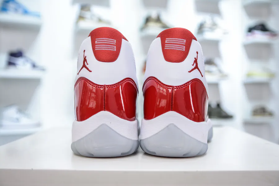 Air Jordan AJ11 Cherry White Red
