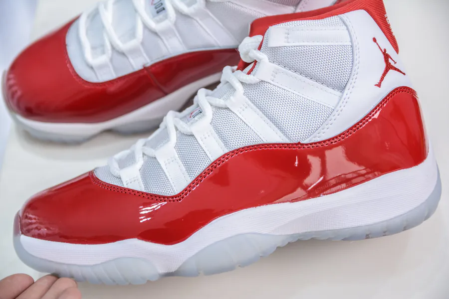 Air Jordan AJ11 Cherry White Red