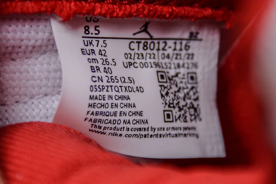 Air Jordan AJ11 Cherry White Red