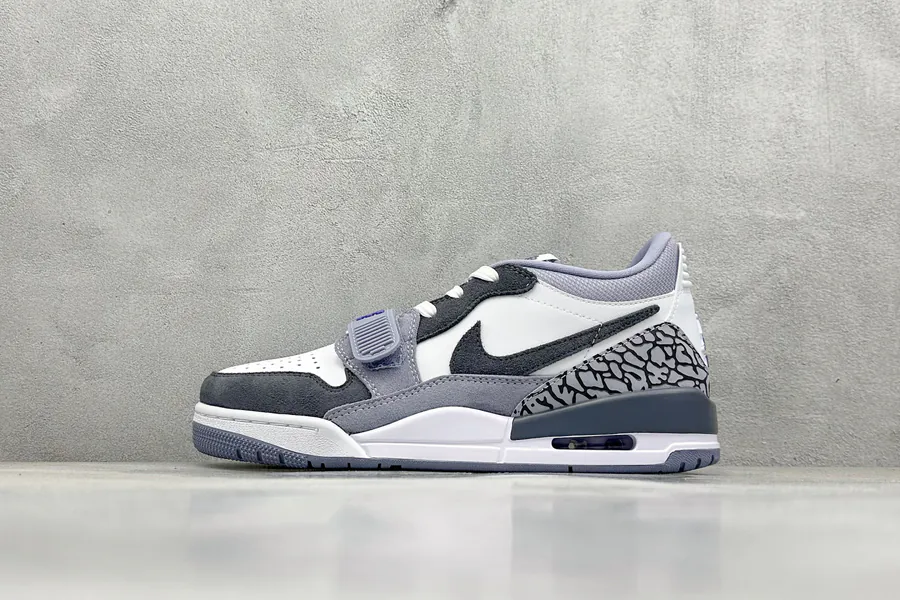 240CX Exclusive Company Stock Air Legacy 312 Low