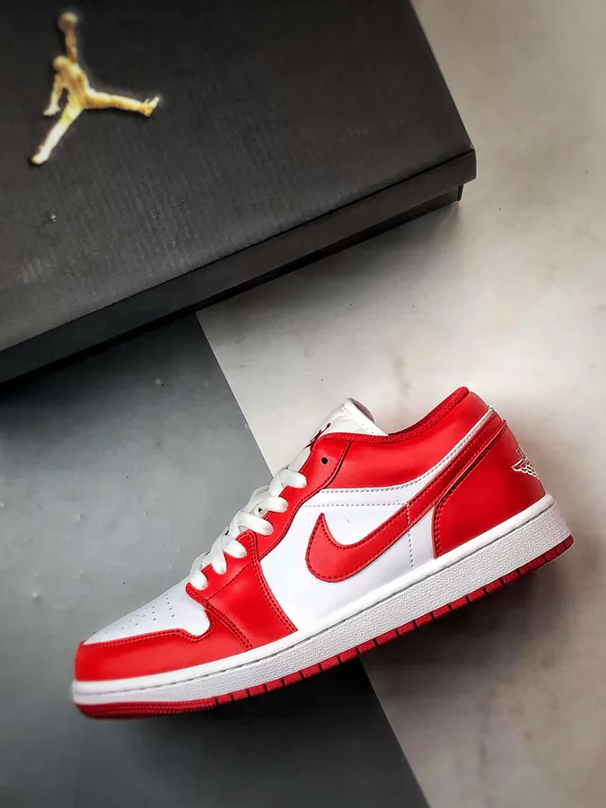 Air Jordan 1 Low White Red
