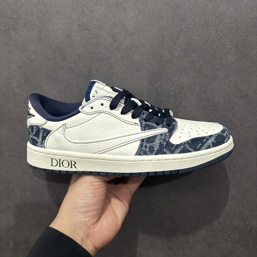 Travis Scott x Air 1 Low Custom Edition