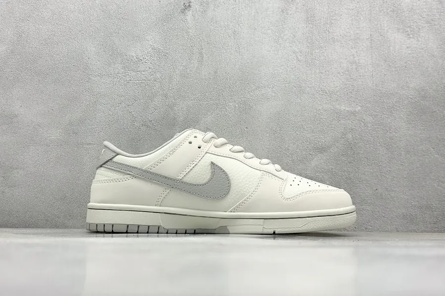 Nike SB Dunk Low SC Version, 3M Reflective, Clean Leather, Minimalist Design