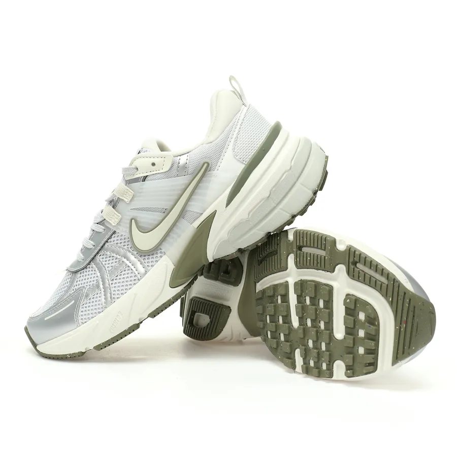 Nike Wmns V2K Runtekk Low Photon Dust Summit White