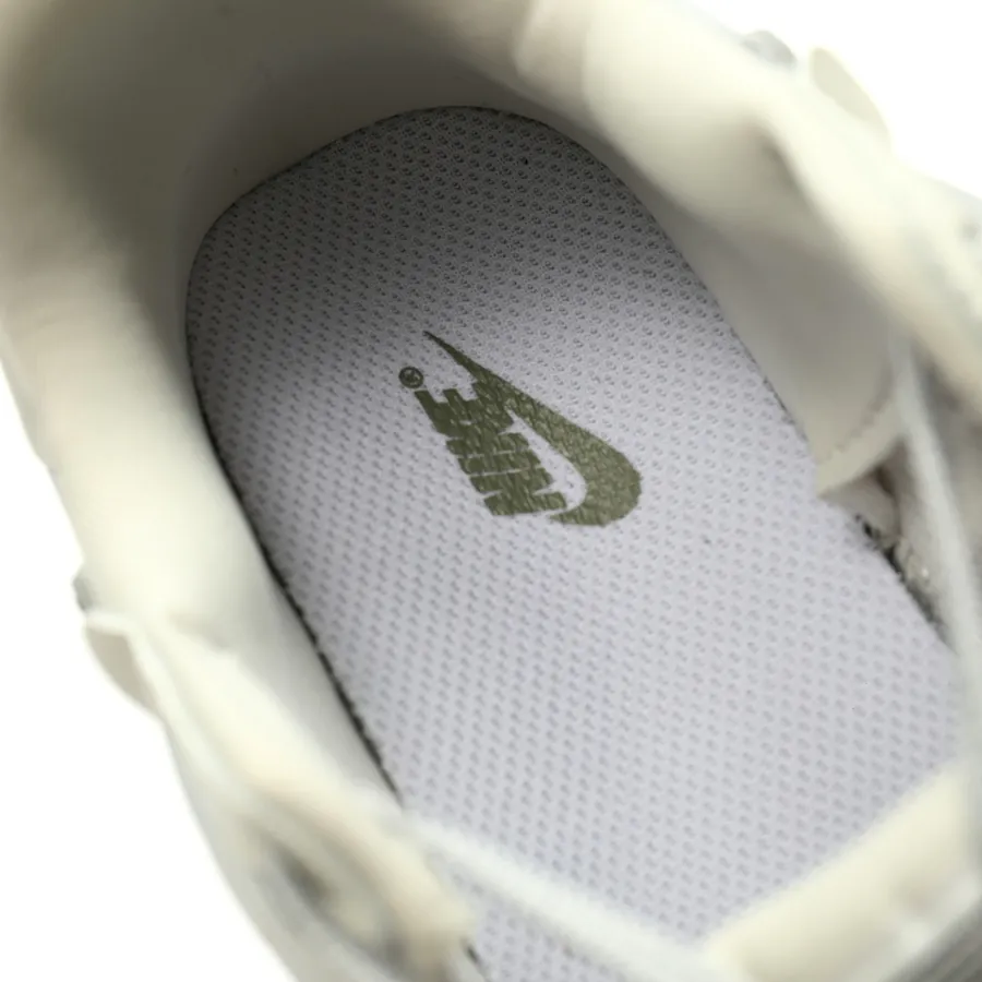 Nike Wmns V2K Runtekk Low Photon Dust Summit White