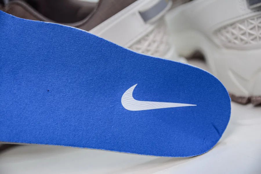 Nike Zoom Vomero Roam Running Shoes
