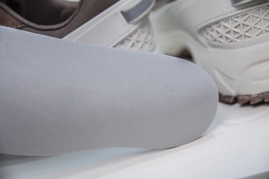 Nike Zoom Vomero Roam Running Shoes