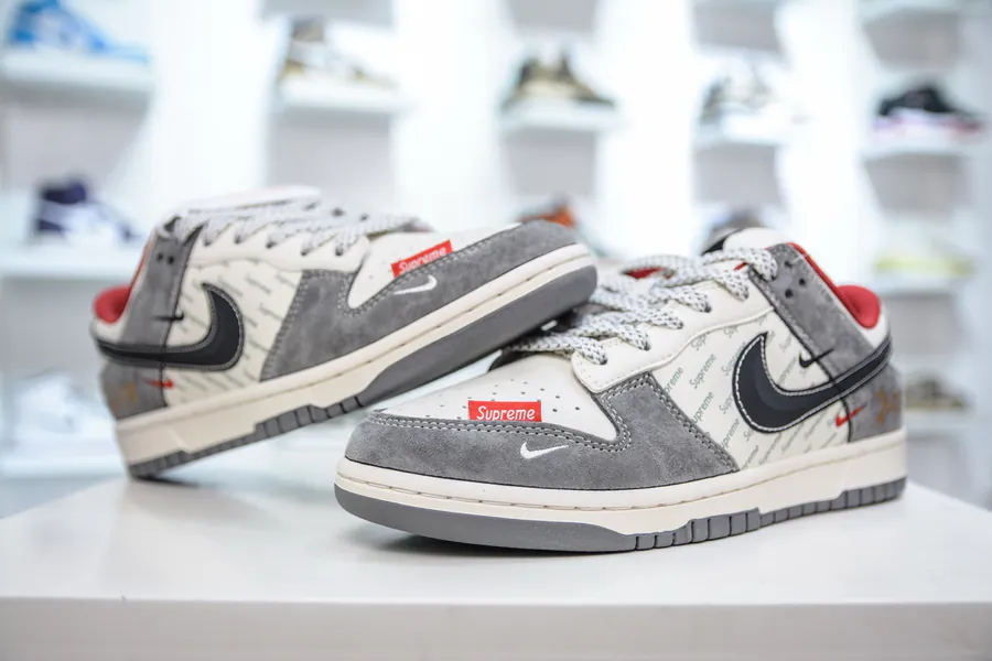 Nike SB Dunk Low x Supreme 2020 Limited Edition