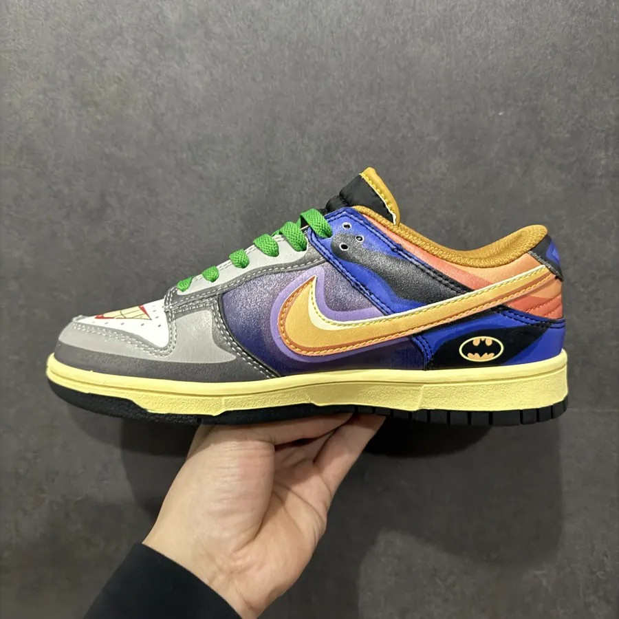 Nike SB Dunk Low Pro Clown Dunk Retro Low Sneaker