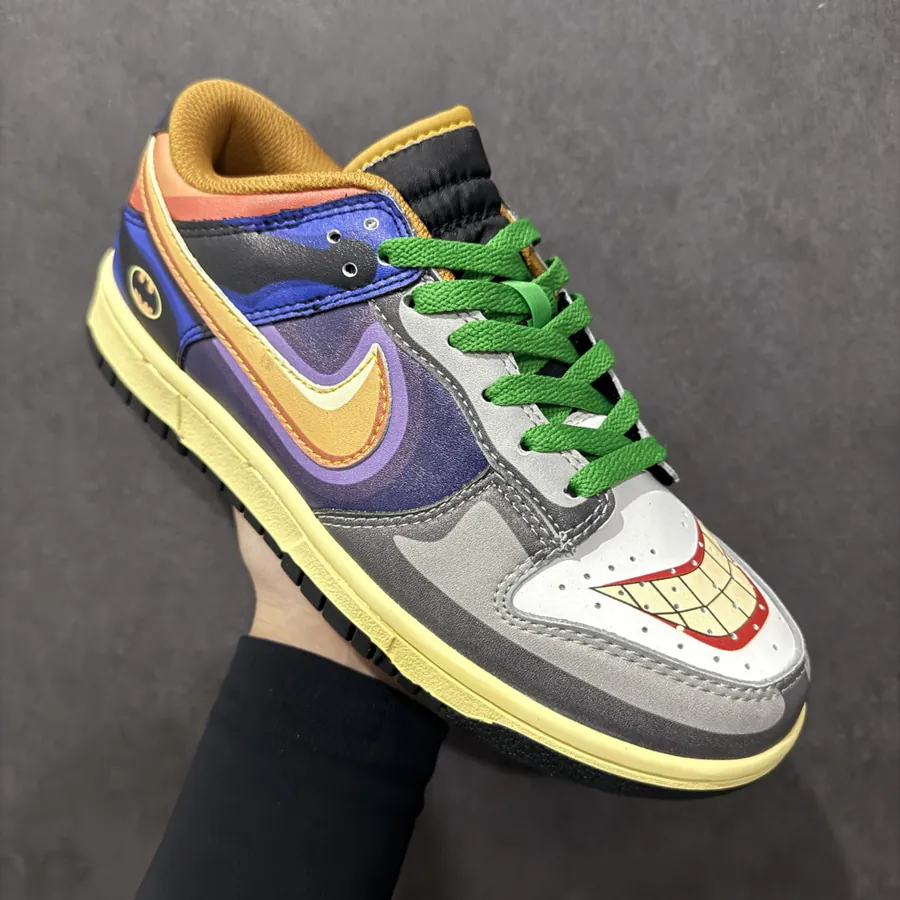 Nike SB Dunk Low Pro Clown Dunk Retro Low Sneaker