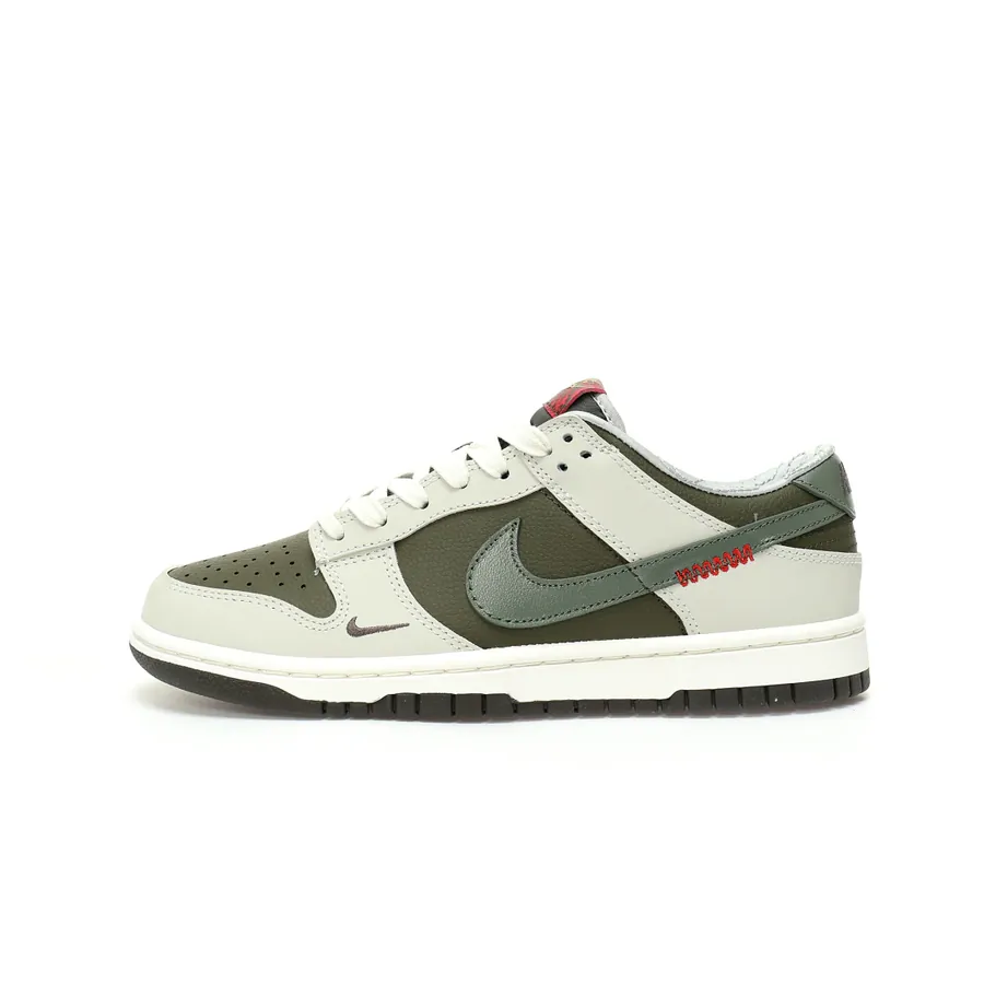 Nike SB Dunk Low Year of the Snake Edition