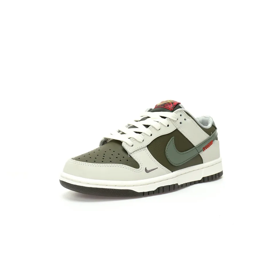Nike SB Dunk Low Year of the Snake Edition