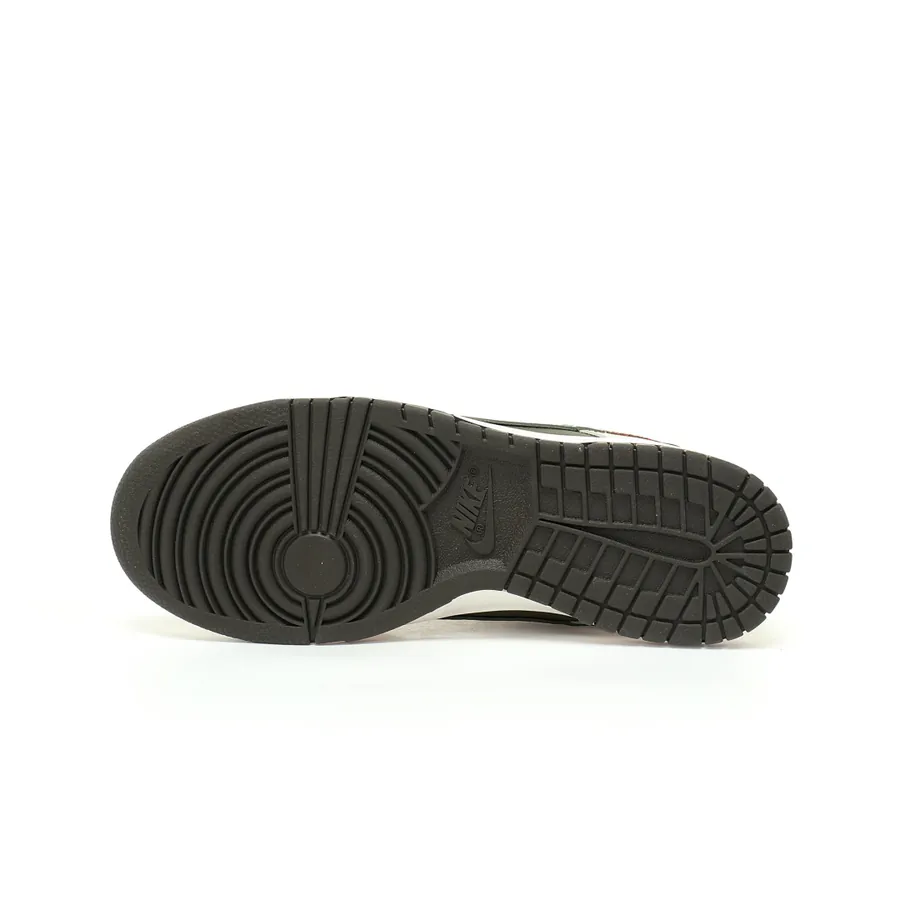 Nike SB Dunk Low Year of the Snake Edition