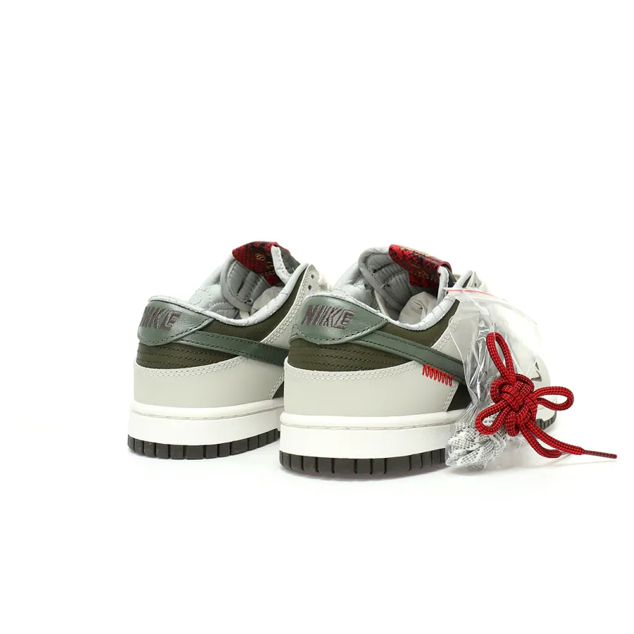 Nike SB Dunk Low Year of the Snake Edition