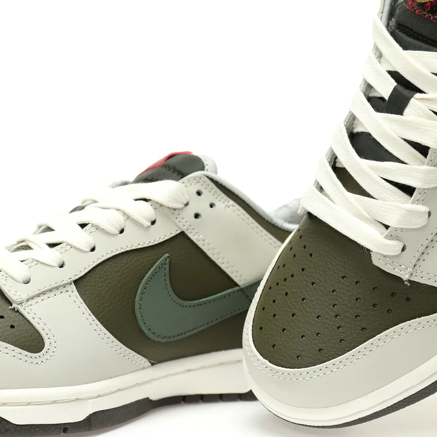 Nike SB Dunk Low Year of the Snake Edition