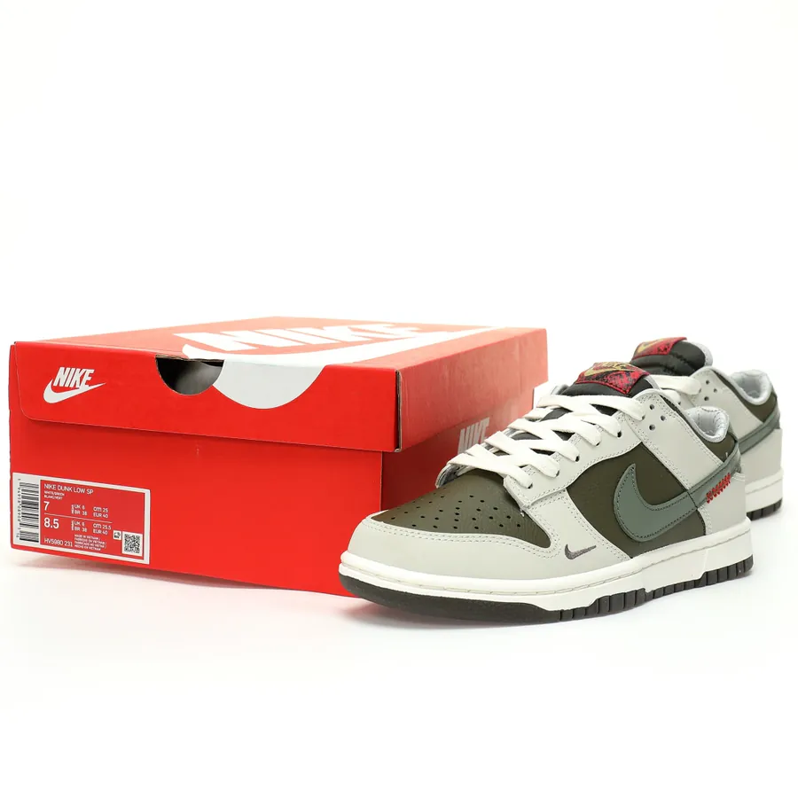Nike SB Dunk Low Year of the Snake Edition