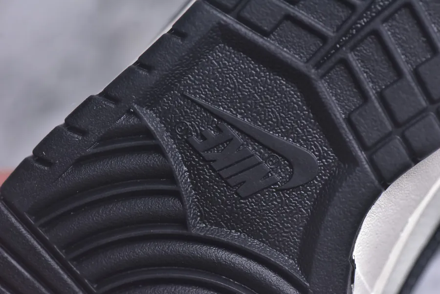 Nike SB Dunk Low x North Face Customized Low Top Sneakers