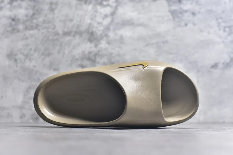 Nike ReactX REJUVEN8 Slide Simple and Comfortable Slides