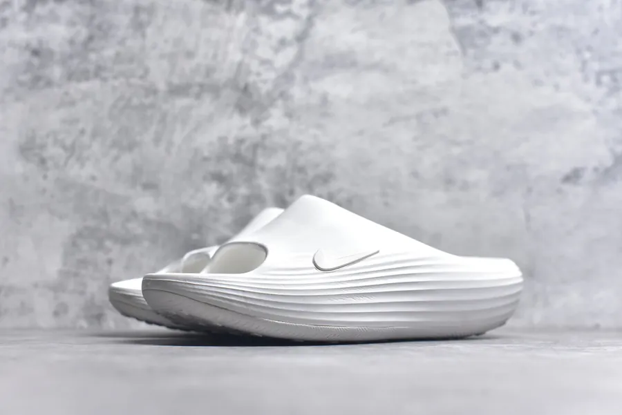 Nk Nike ReactX REJUVEN8 Slide Slide