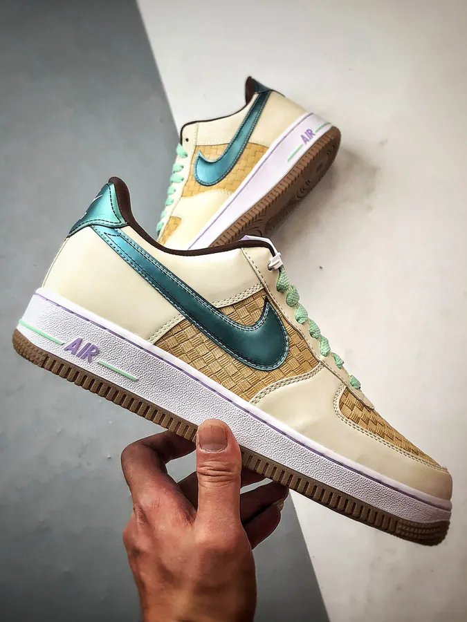 Exclusive Original Air Force 1 07 Low in Woven Beige and Green