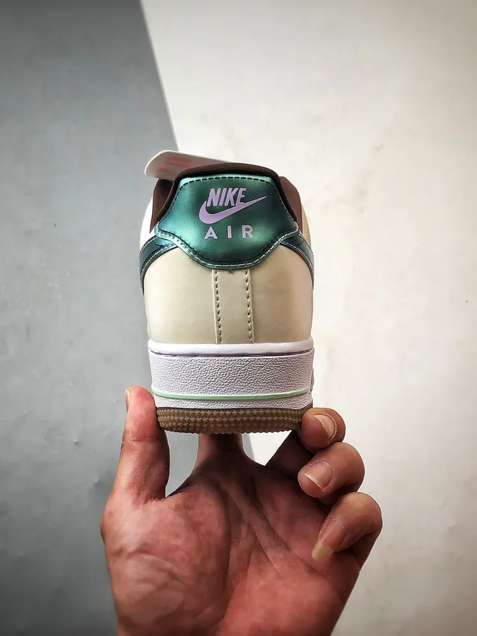 Exclusive Original Air Force 1 07 Low in Woven Beige and Green