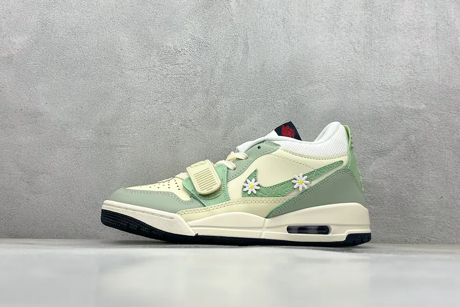 Air Legacy 312 Low by Nike