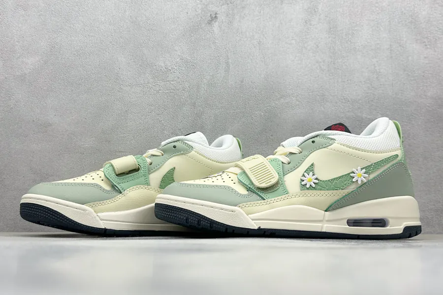 Air Legacy 312 Low by Nike