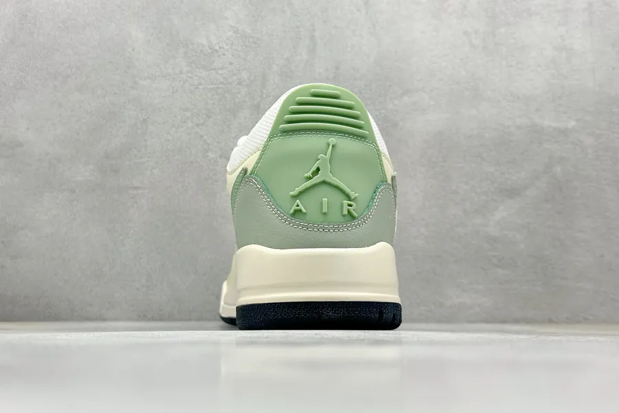 Air Legacy 312 Low by Nike