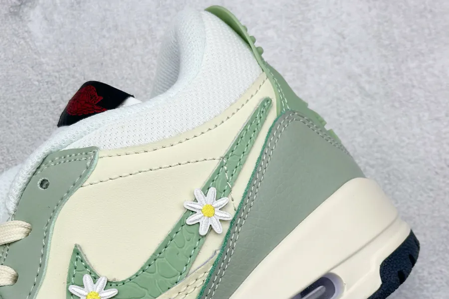 Air Legacy 312 Low by Nike