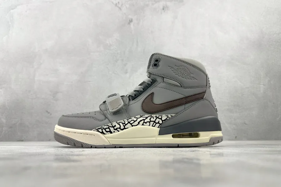 Jordan Legacy 312 in Gray Cement