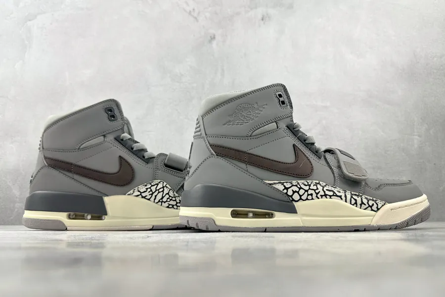 Jordan Legacy 312 in Gray Cement