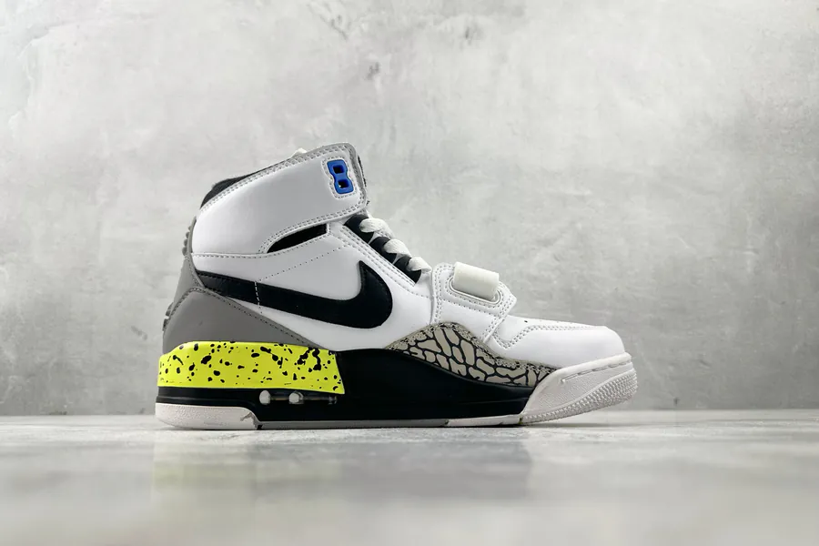 Jordan Legacy 312 Command Force